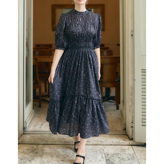 Her lip to(ハーリップトゥ)のherlipto Autumn Floral Tiered Long Dress レディースのワンピース(ロングワンピース/マキシワンピース)の商品写真