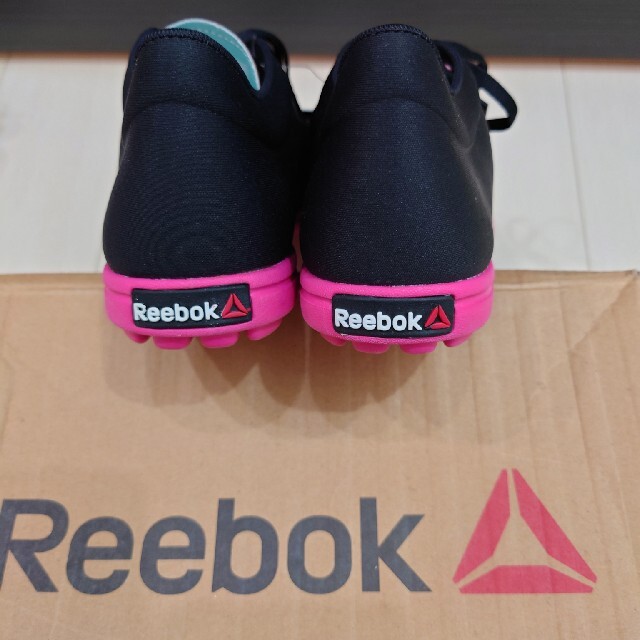 Reebok(リーボック)のReebok ｽｶｲｽｹｰﾌﾟﾌｫｰｴﾊﾞｰ ｽﾆｰｶｰ 25.0 レディースの靴/シューズ(スニーカー)の商品写真