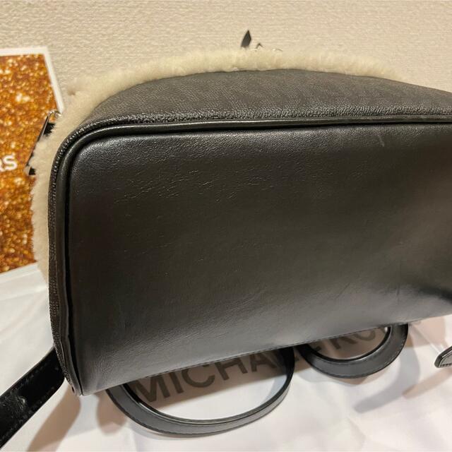 Michael Kors(マイケルコース)のさくら様⭐︎Michael Korsリアジップムートンファーバックパック レディースのバッグ(リュック/バックパック)の商品写真