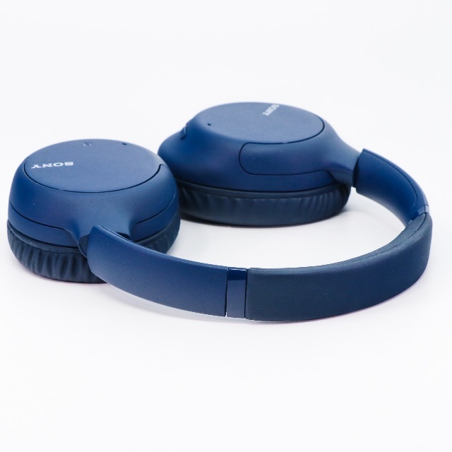 SONY(ソニー)のソニー Bluetoothノイズキャンセリングヘッドホン WH-CH710N スマホ/家電/カメラのオーディオ機器(ヘッドフォン/イヤフォン)の商品写真