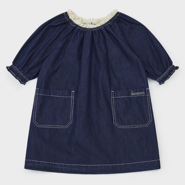 Bonpoint(ボンポワン)のボントン　BONTON デニムワンピース　８A　新品未使用 キッズ/ベビー/マタニティのキッズ服女の子用(90cm~)(ワンピース)の商品写真