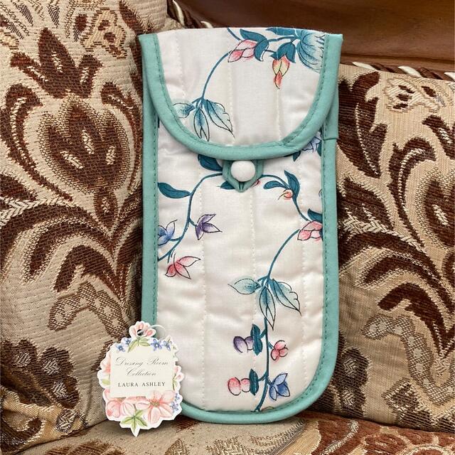 LAURA ASHLEY(ローラアシュレイ)のレア🎉未使用 LAURA ASHLEY カトラリーケース ペンケース【日本製】 インテリア/住まい/日用品の文房具(ペンケース/筆箱)の商品写真