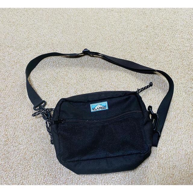 XLARGE(エクストララージ)のエクストララージ　ショルダーバッグ（黒） メンズのバッグ(ショルダーバッグ)の商品写真