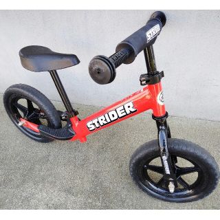 ストライダ(STRIDA)の値下げ☆ストライダー　赤　スポーツ　STRIDER(三輪車/乗り物)