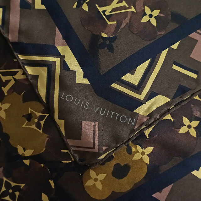 LOUIS VUITTON - ルイ ヴィトン モノグラム 花柄 フラワー スカーフ ...