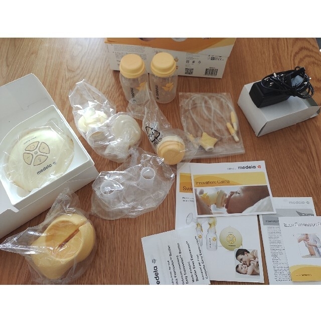 メデラ　medela swing maxi　電動搾乳器