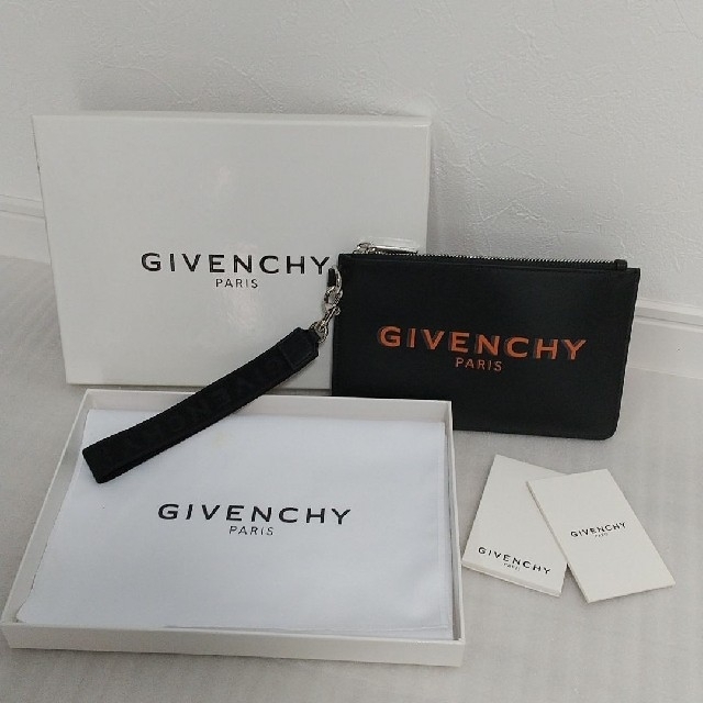 在庫有】 GIVENCHY - 【新品・未使用品】GIVENCHY ジバンシー クラッチ