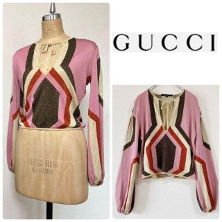 グッチ(Gucci)のGUCCI グッチ  ニット トップス　クロップド　長袖　S トムフォード期(ニット/セーター)