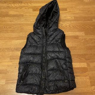 ザラキッズ(ZARA KIDS)のZara boys ブラック モザイク ダウンベスト 116cm(ジャケット/上着)