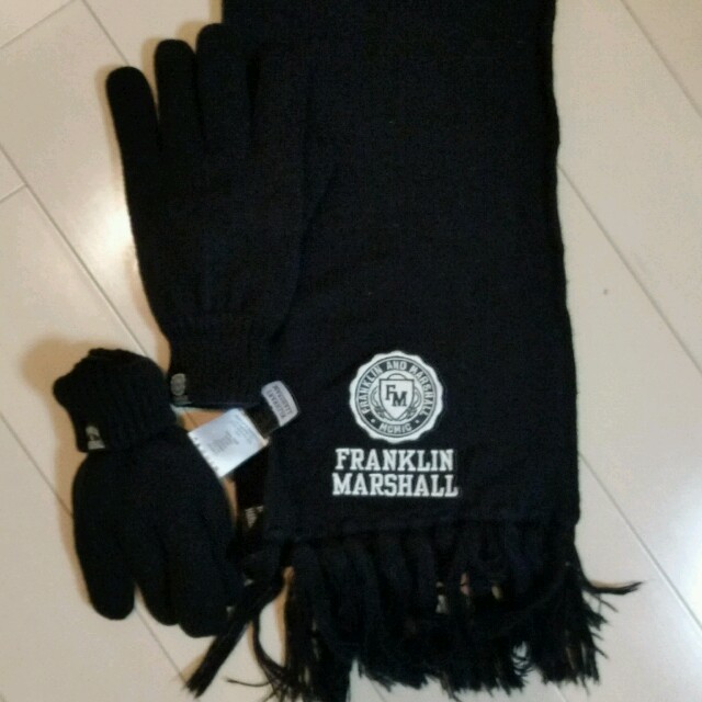 FRANKLIN&MARSHALL(フランクリンアンドマーシャル)のフランクリンマーシャル黒マフラー手袋 メンズのファッション小物(手袋)の商品写真