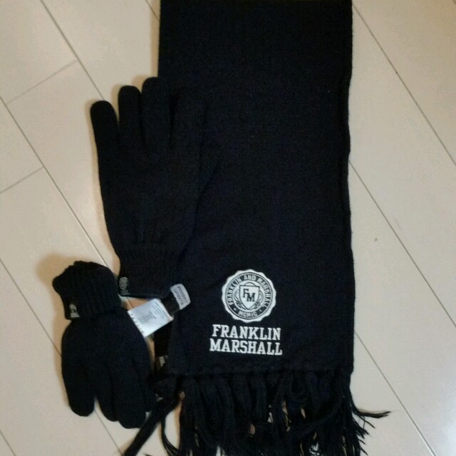 FRANKLIN&MARSHALL(フランクリンアンドマーシャル)のフランクリンマーシャル黒マフラー手袋 メンズのファッション小物(手袋)の商品写真
