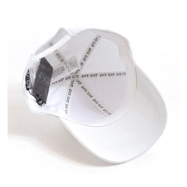 Emporio Armani(エンポリオアルマーニ)の新品未使用 エンポリオアルマーニ 帽子 キャップ ホワイト 白 メンズの帽子(キャップ)の商品写真
