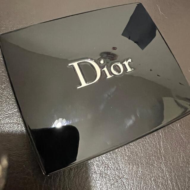 Dior(ディオール)のディオール　トリオブリックパレット　643 ピュアペタルズ コスメ/美容のベースメイク/化粧品(アイシャドウ)の商品写真