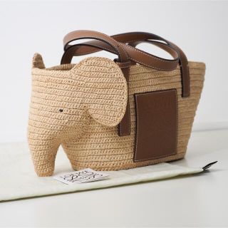 ロエベ かごバッグの通販 1,000点以上 | LOEWEを買うならラクマ
