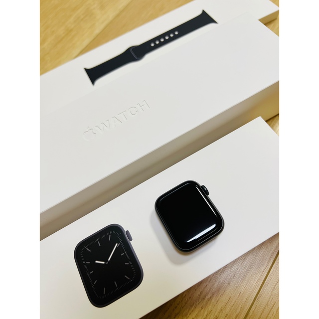 Apple Watch Series 5 GPSモデル 40mm スポーツバンドiphone14