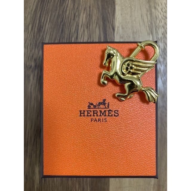 Hermes(エルメス)のHERMES　エルメス　ペンダントトップ　カデナ　ペガサス レディースのアクセサリー(ネックレス)の商品写真