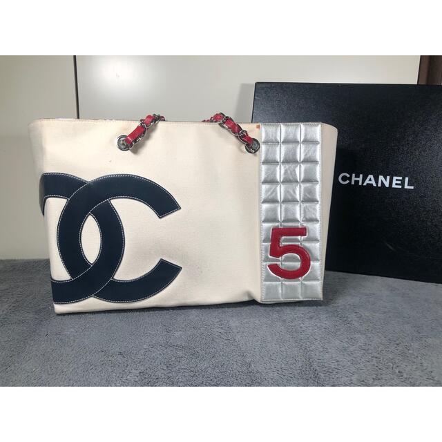 CHANELシャネル　ナンバーファイブ No5 チョコバー トートバッグ ハンドラムスキン