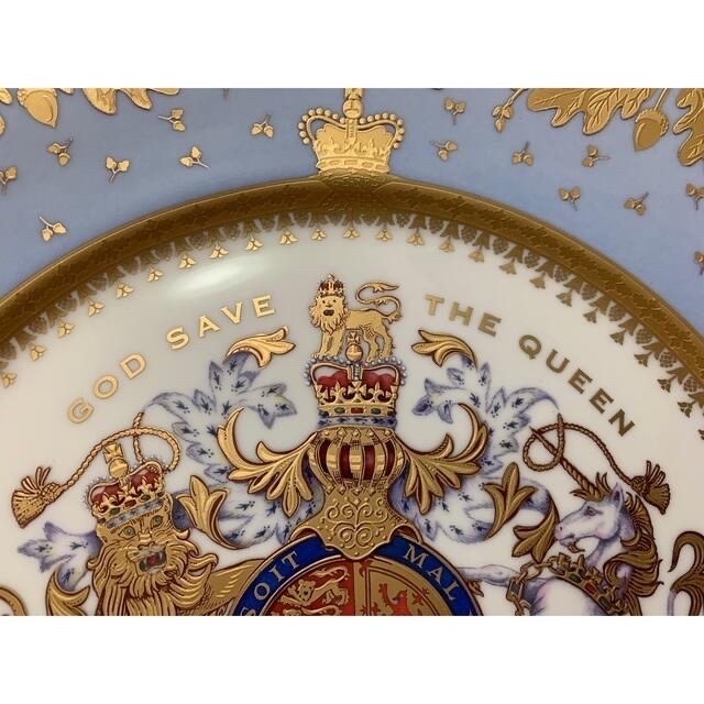 WEDGWOOD(ウェッジウッド)のroyal collection 記念大皿　クイーンエリザベス　限定　王冠 インテリア/住まい/日用品のキッチン/食器(食器)の商品写真