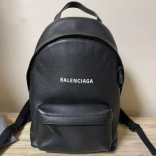 バレンシアガ バックパックの通販 400点以上 | Balenciagaを買うならラクマ