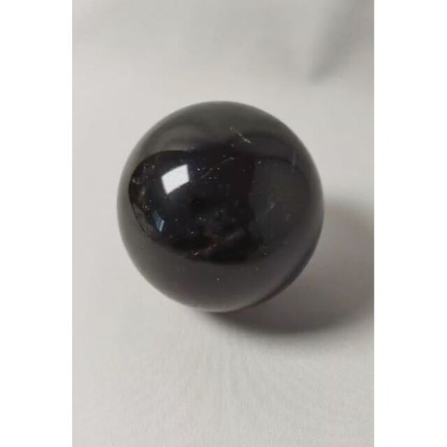 モリオン丸玉 黒水晶 チベット産 魔除け 天然石 鉱物 65mm 人気急上昇