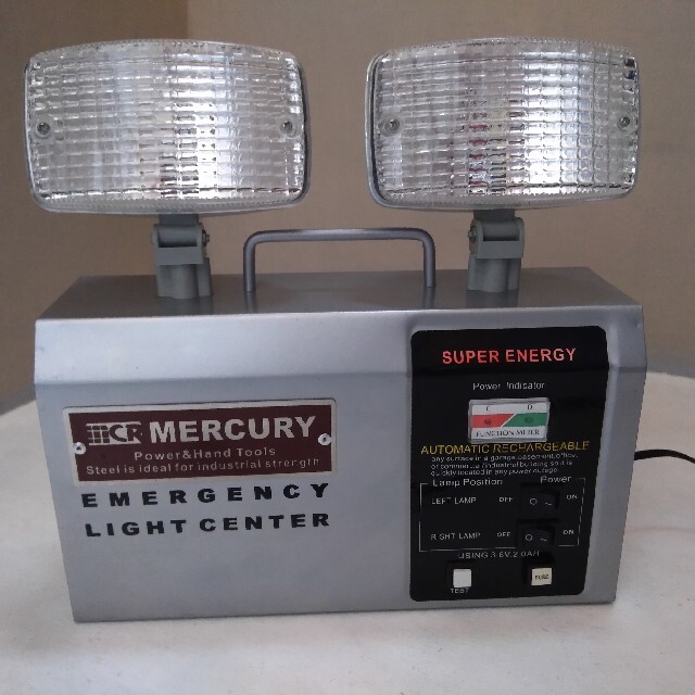 Mercury エマージェンシー ライト 充電式も可