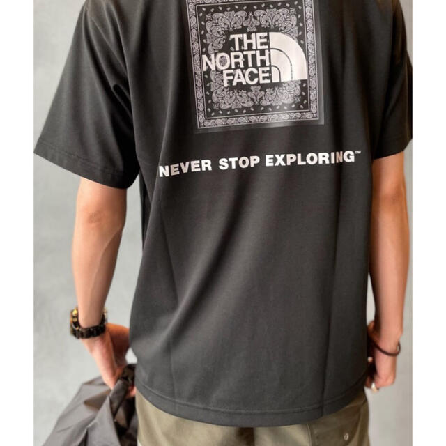 THE NORTH FACE(ザノースフェイス)の【 XL 】ブラック★ バンダナ スクエア ロゴ Tシャツ★ ノースフェイス メンズのトップス(Tシャツ/カットソー(半袖/袖なし))の商品写真