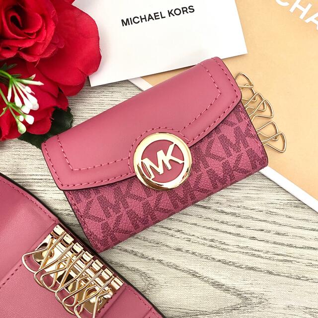 Michael Kors - 《新品》MICHAEL KORS ピンク シグネチャー レザー
