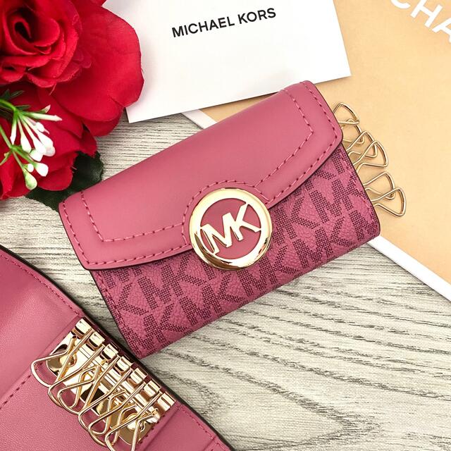 新品☆MICHAEL KORS ピンク シグネチャー レザー キーケース