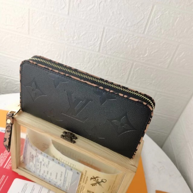 人気の-LOUIS VUITTON - ルイヴィトン• ストール(ショール)美品