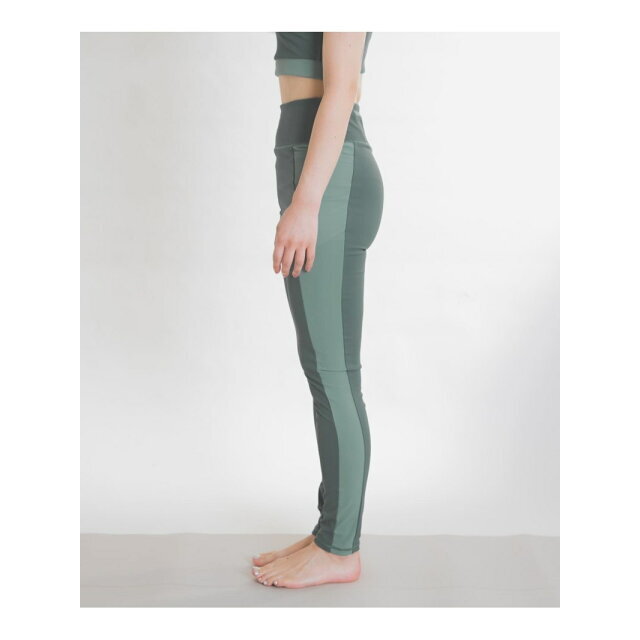 Sonny Label(サニーレーベル)の【グリーン】【S】SLAB Bicolor Leggings レディースのレッグウェア(レギンス/スパッツ)の商品写真