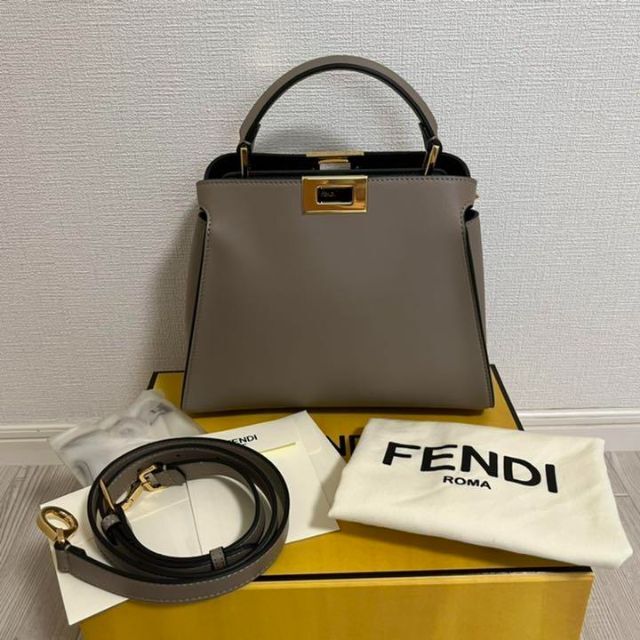FENDI ピーカブー エッセンシャリー☆ベージュ☆ハンドバッグ dpt.fpik