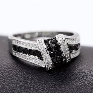SWAROVSKI(リング(指輪) ・ ブラック/黒色系)のフリマアイテム一覧 SWAROVSKI(リング(指輪) ・ ブラック/黒色系)のフリマアイテム一覧