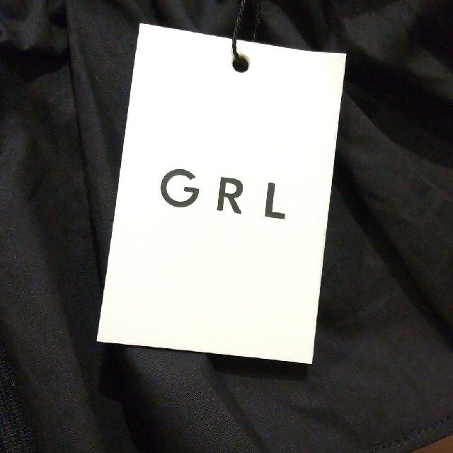 GRL(グレイル)のGRL☆黒トップス レディースのトップス(カットソー(半袖/袖なし))の商品写真