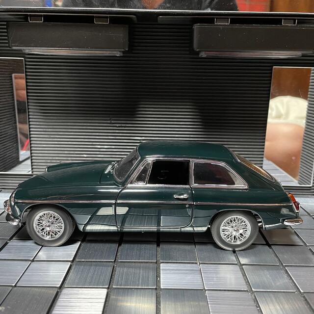 激レア!絶版未展示品 オートアート1/18 MGB GT クーペ MKⅡ | spss.com.sa