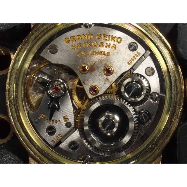 Grand Seiko(グランドセイコー)のグランドセイコー　ファーストモデル　1960年10月製　彫文字板 メンズの時計(腕時計(アナログ))の商品写真