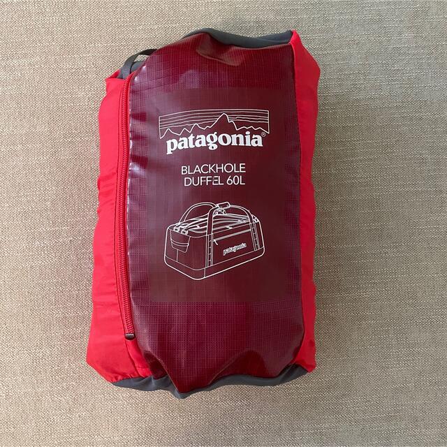 patagonia(パタゴニア)のPatagonia Black Hole Duffel Bag 60L- Red メンズのバッグ(ボストンバッグ)の商品写真