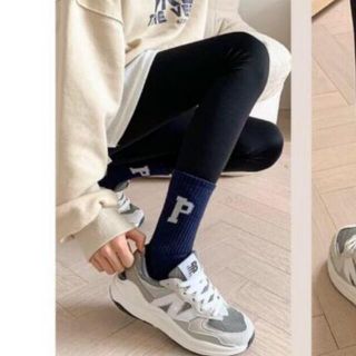 ENDO SOCKS KEEP ON SMILING ロゴP デザインの子供靴下