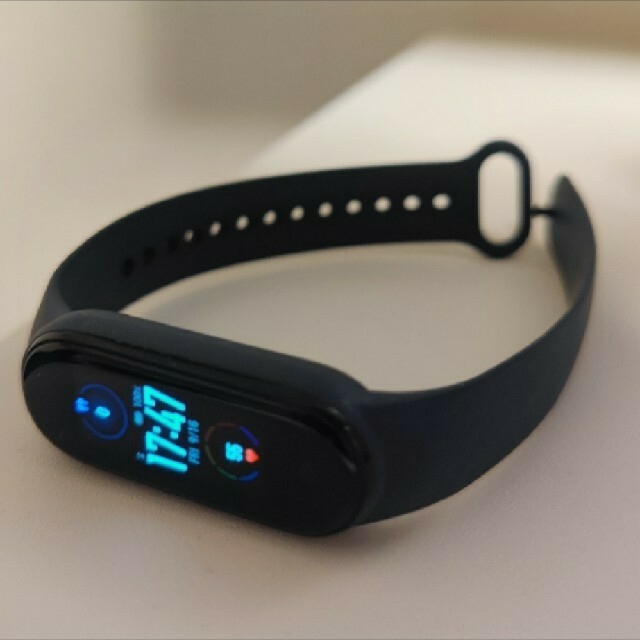 ANDROID(アンドロイド)のXiaomi Mi Band 5 スマートブレスレット メンズの時計(腕時計(デジタル))の商品写真