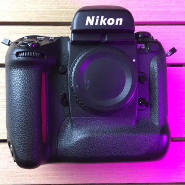 NIKON F5