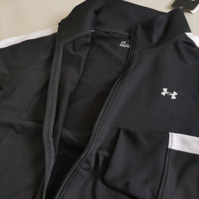 UNDER ARMOUR(アンダーアーマー)のM アンダーアーマー ジャージ上下 セットアップ レディース ブラック 黒 レディースのレディース その他(セット/コーデ)の商品写真