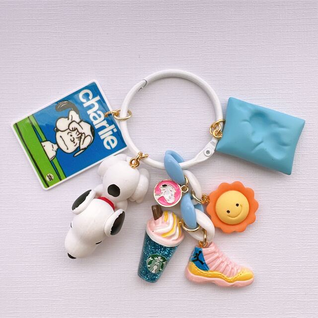 SNOOPY(スヌーピー)のじゃらじゃらキーホルダー　わんちゃん エンタメ/ホビーのアニメグッズ(キーホルダー)の商品写真