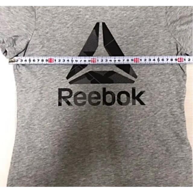 Reebok(リーボック)の送料無料 新品 Reebok WOR DELTA ロゴ グラフィック Tシャツ レディースのトップス(Tシャツ(半袖/袖なし))の商品写真