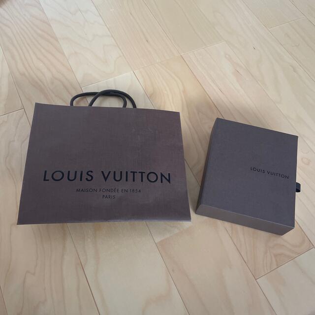 LOUIS VUITTON(ルイヴィトン)のルイヴィトン　LOUIS VUITTON 紙袋　箱 レディースのバッグ(ショップ袋)の商品写真