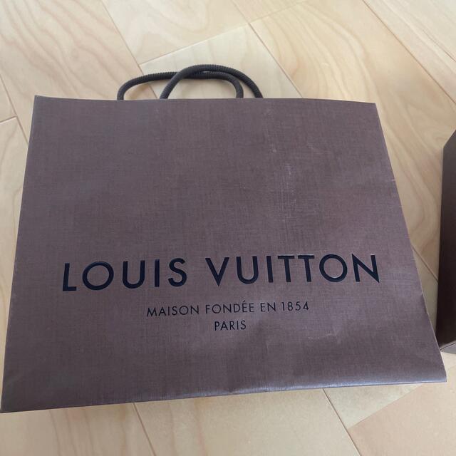 LOUIS VUITTON(ルイヴィトン)のルイヴィトン　LOUIS VUITTON 紙袋　箱 レディースのバッグ(ショップ袋)の商品写真