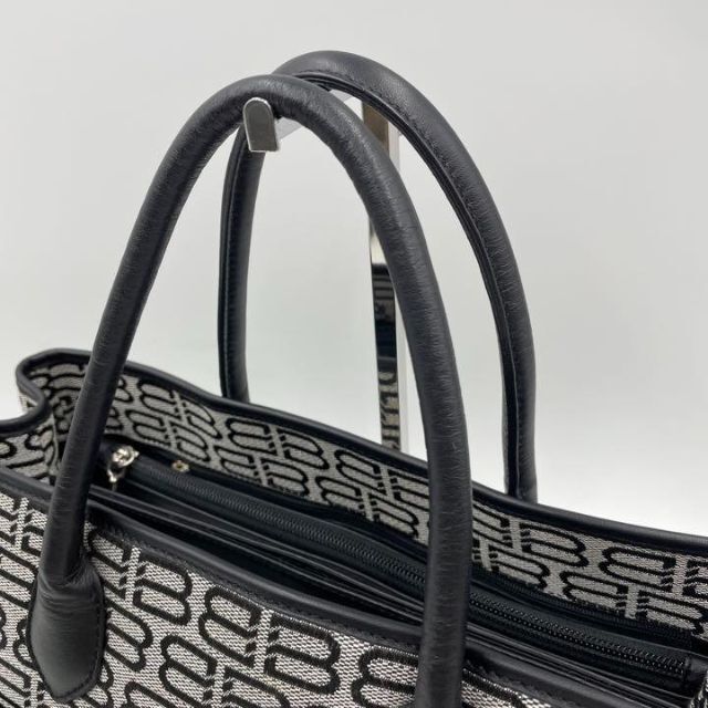 Balenciaga - 極美品✨バレンシアガ ハンドバッグ 腕かけ キャンバス