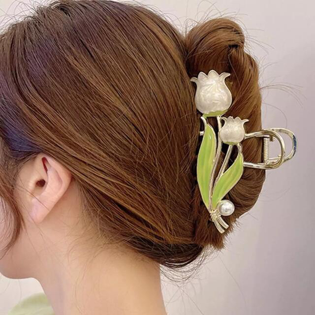 chip.and.dale様専用ヘアクリップ♥︎︎すずらん.パール付 他の通販 by ...