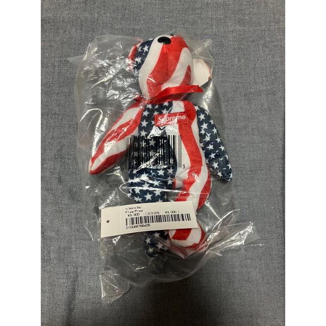 Supreme(シュプリーム)の送料込　Supreme / ty Beanie Baby Flag シュプリーム エンタメ/ホビーのおもちゃ/ぬいぐるみ(ぬいぐるみ)の商品写真