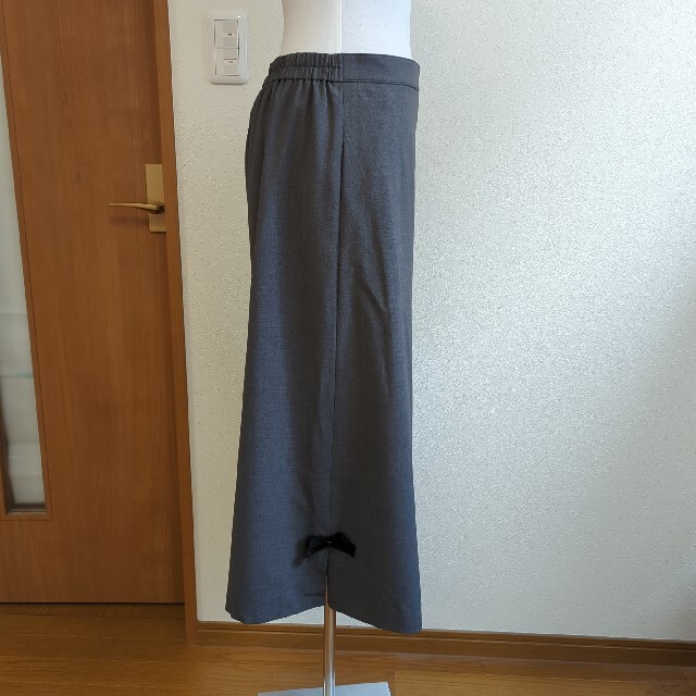 未使用品タグ付き)エムズグレイシー38 リボンが可愛いガウチョパンツ 未使用品タグ付き)エムズグレイシー38 リボンが可愛いガウチョパンツ