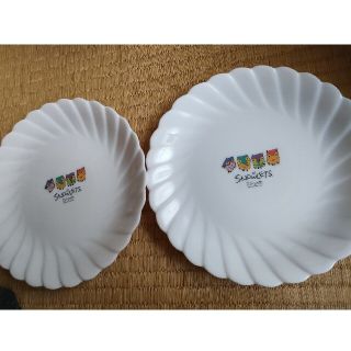 コレール(CORELLE)のスノーレッツ　お皿　2枚(ノベルティグッズ)