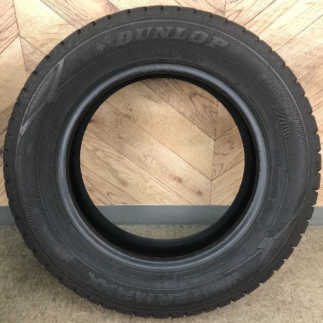 DUNLOP(ダンロップ)のDUNLOP 195/65R15  WINTER MAXX 4本セットYW012 自動車/バイクの自動車(タイヤ)の商品写真